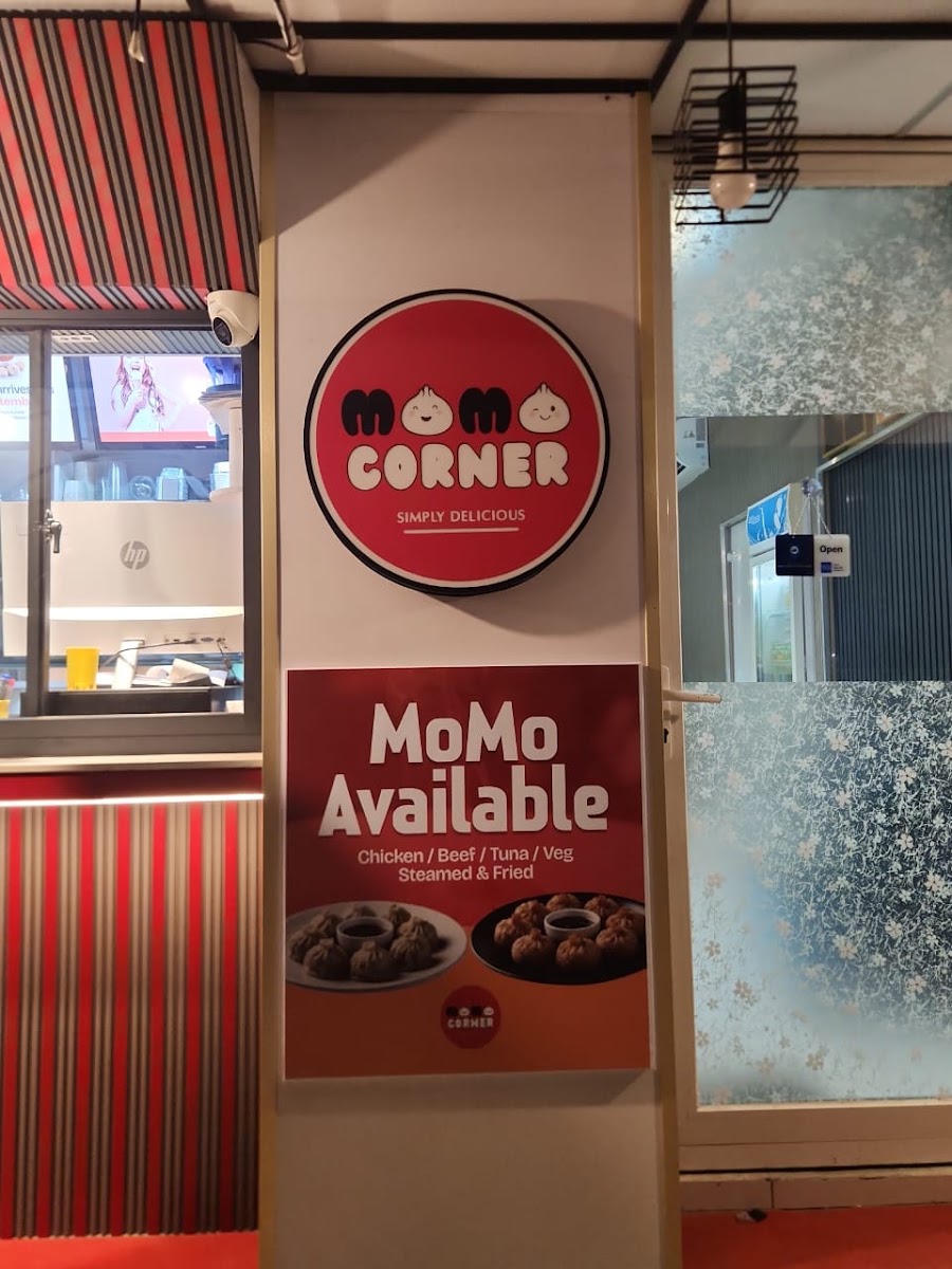 Momo Corner photo 1