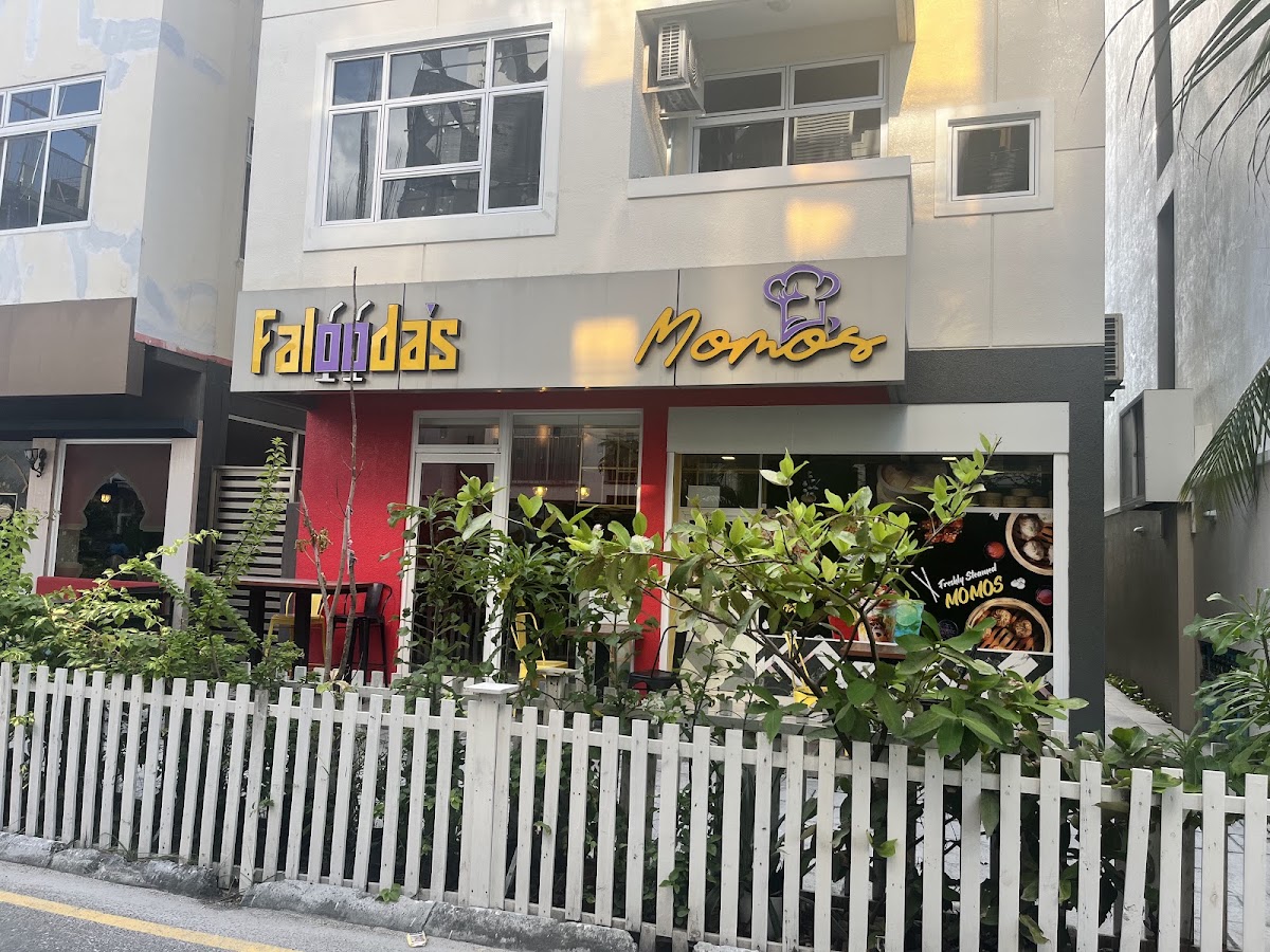 Faloodas & Momos photo 1