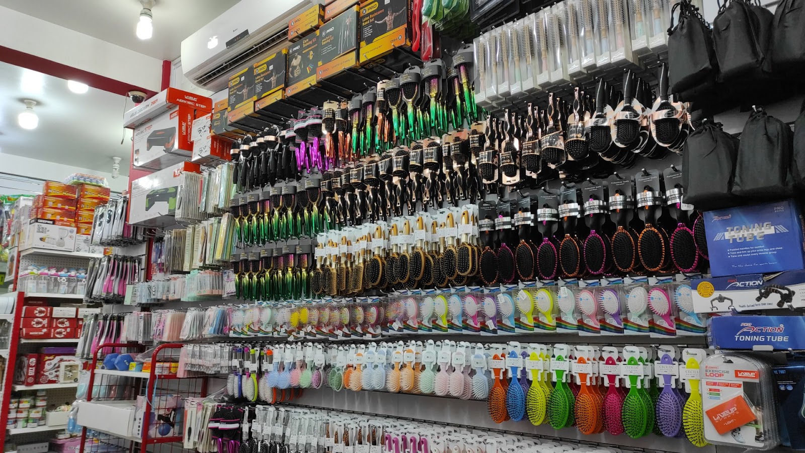 Items Fihaara photo 2