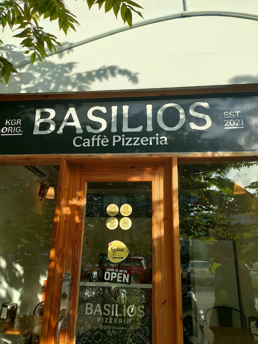 Basilios Pizzeria photo 1