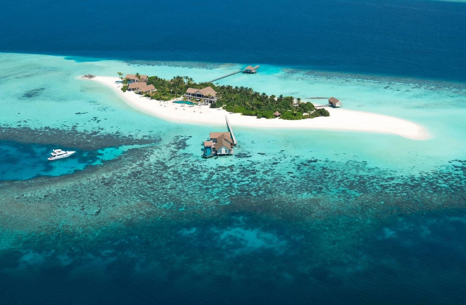 Four Seasons Private Island Maldives at Voavah