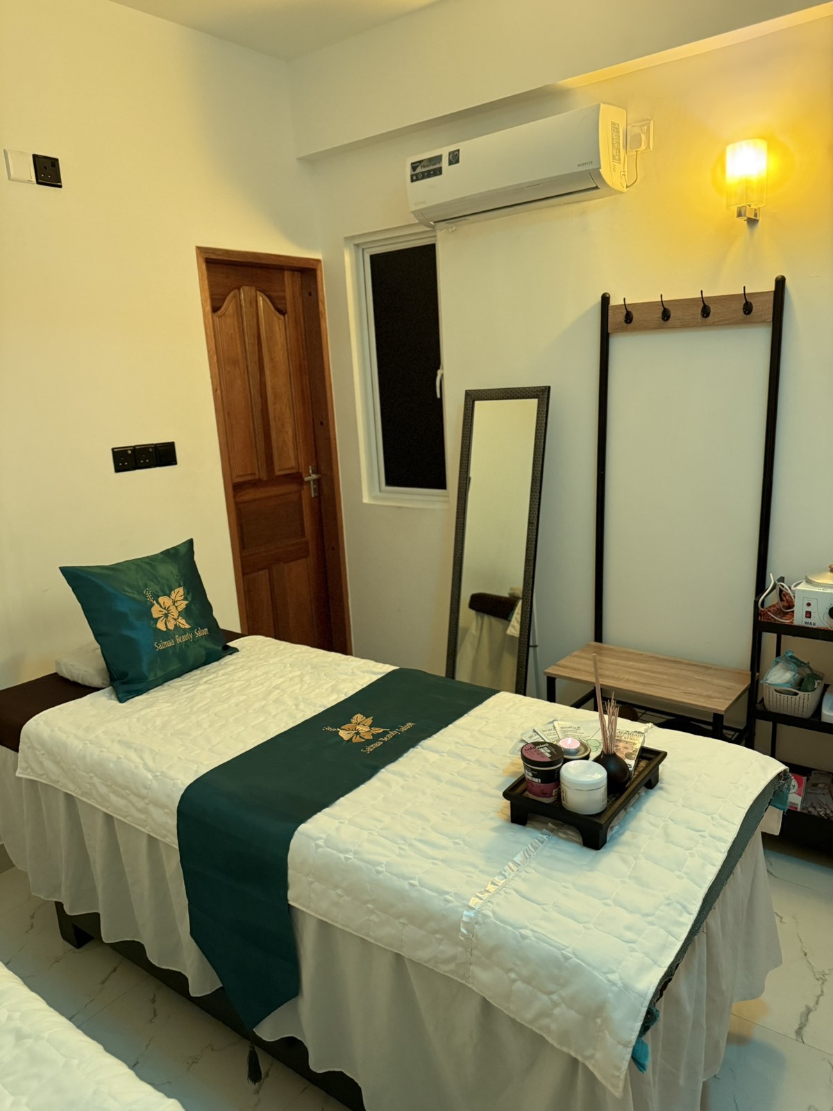 Saima Beauty Saloon photo 1