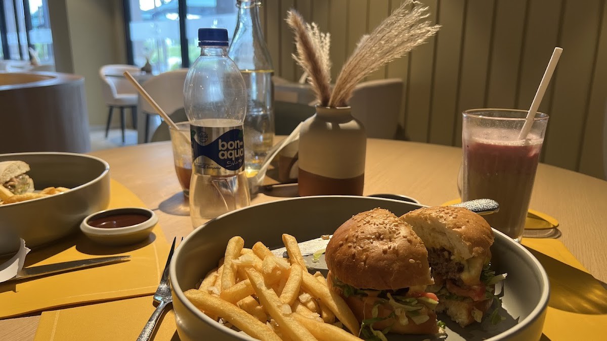 Market Café photo 2
