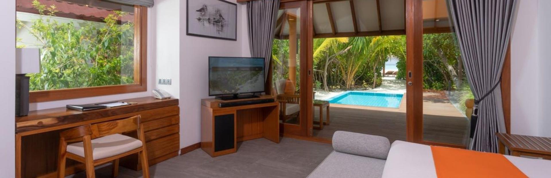 Dhigufaru Island Resort photo 2