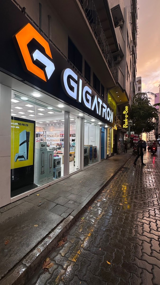 GIGATRON