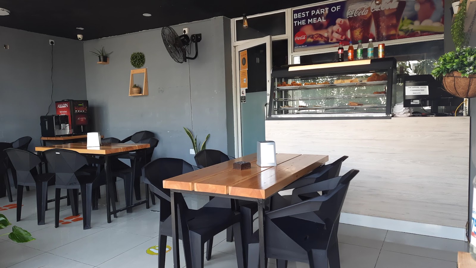 The Sippers Café