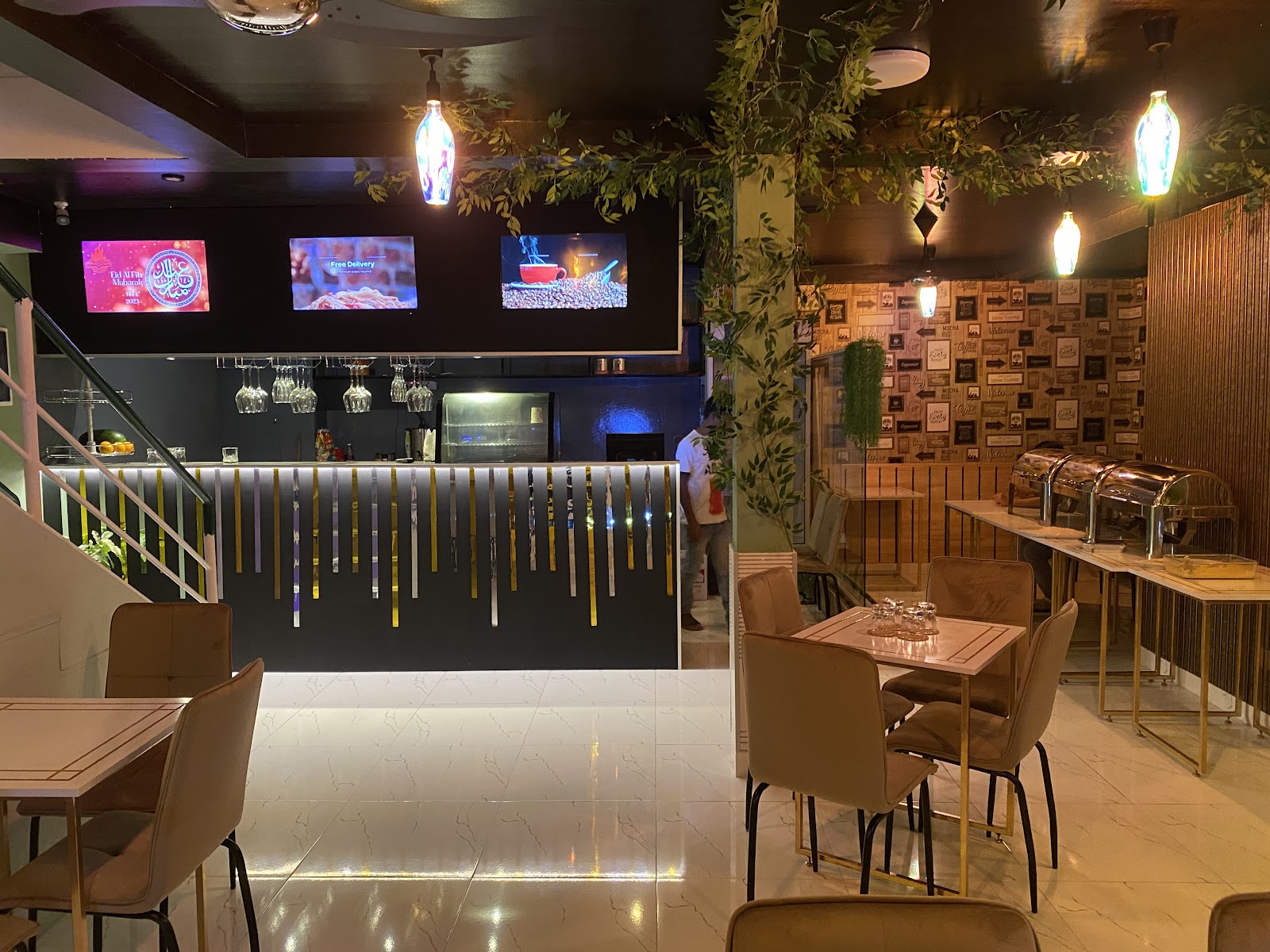 Hot Dish Cafe & Bistro