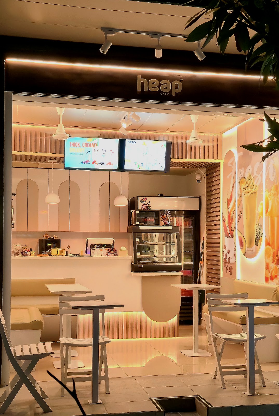 HEAP CAFÉ photo 1